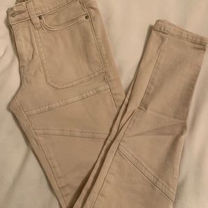 Cream BDG skinny jeans w/ stitching and zippers